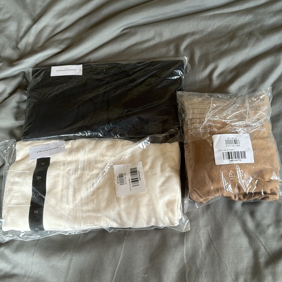 Banana Republic SOFT LUXE BOXY T-SHIRT - Picture 5 of 5